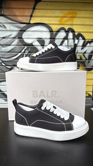 סניקרס שחור לבן באלר