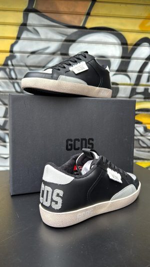 סניקרס GCDS שחור אפור