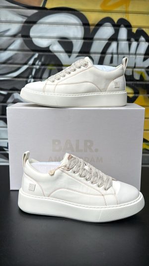 סניקרס באלר צבע קרם