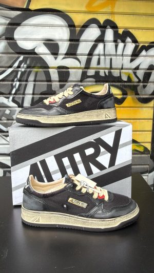 אוטרי וינטג' שחורה סרוגה