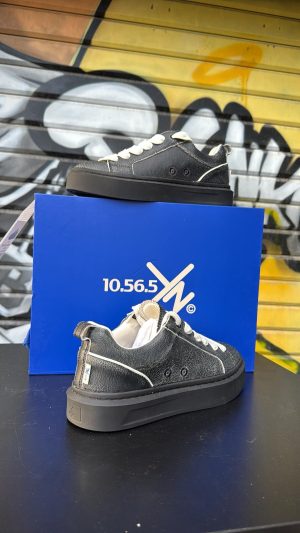 סניקרס YN שחור משופשף