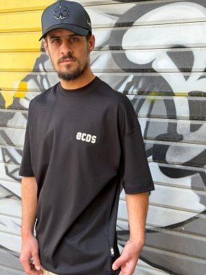 טישרט GCDS שחורה לוגו בחזה ובמרכז הגב