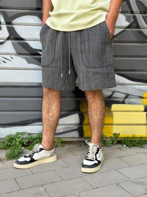 שורט YN סרוג צבע אפור בטון