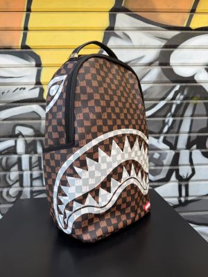 BACK TO SCHOOL SPRAYGROUND 01